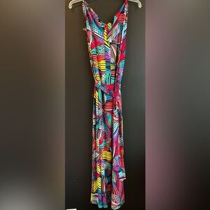 BCBG sleeveless gown with belt